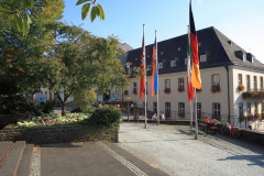 Rathaus_von_MarburgerStrasse
